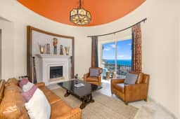 Unique Renovated Montecristo 3 BR Villa at Quivira