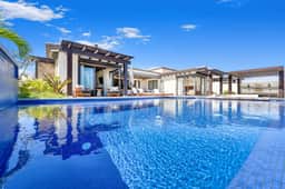 Ritzy 5 BR Villa at Quivira