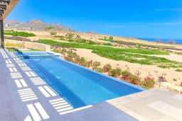 Extraordinary 8 BR Residence in Alvar at Quivira