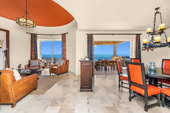 Unique Renovated Montecristo 3 BR Villa at Quivira