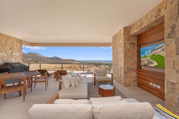 Serene Shores. Elegant 3BR Escape with Golf cart