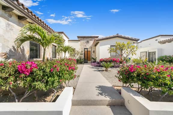 Ritzy 5 BR Villa at Quivira