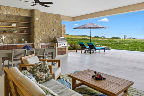 Gorgeous 3BR Oceanview Condo with Stunning Views