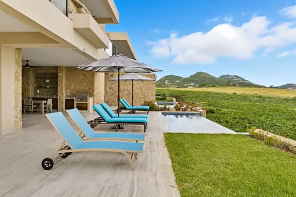 Gorgeous 3BR Oceanview Condo with Stunning Views